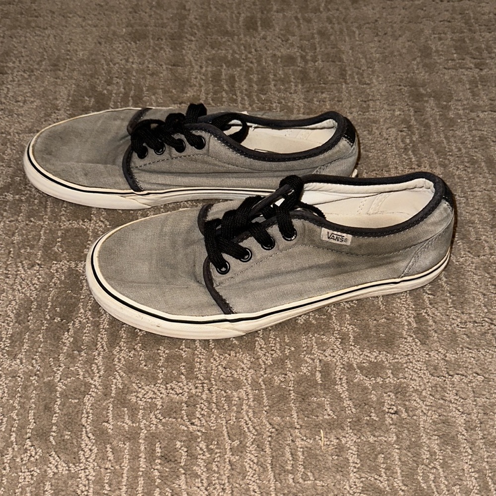 Gray vans - Picture 2 of 4